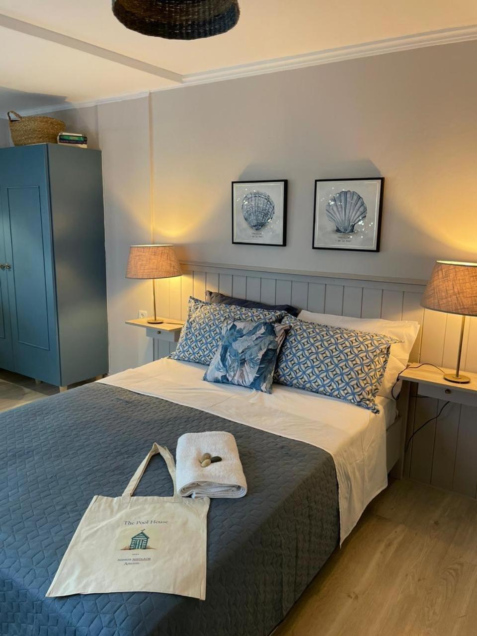 Thepoolhouse Artemida Holiday home *