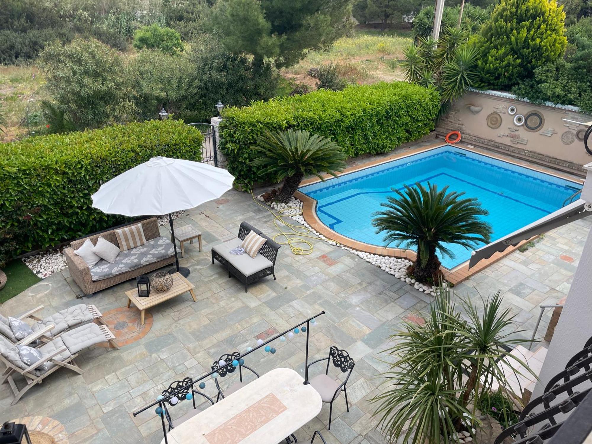 Thepoolhouse Artemida Holiday home *